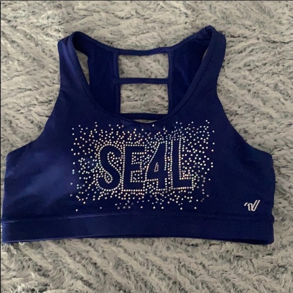 Senior Elite Items!! ISO